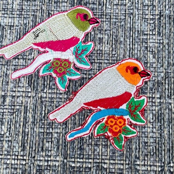 Iron On Bird Patch Lot of 2 Bird on Branch Multi Color Embroidery Patches X2 - Picture 8 of 8